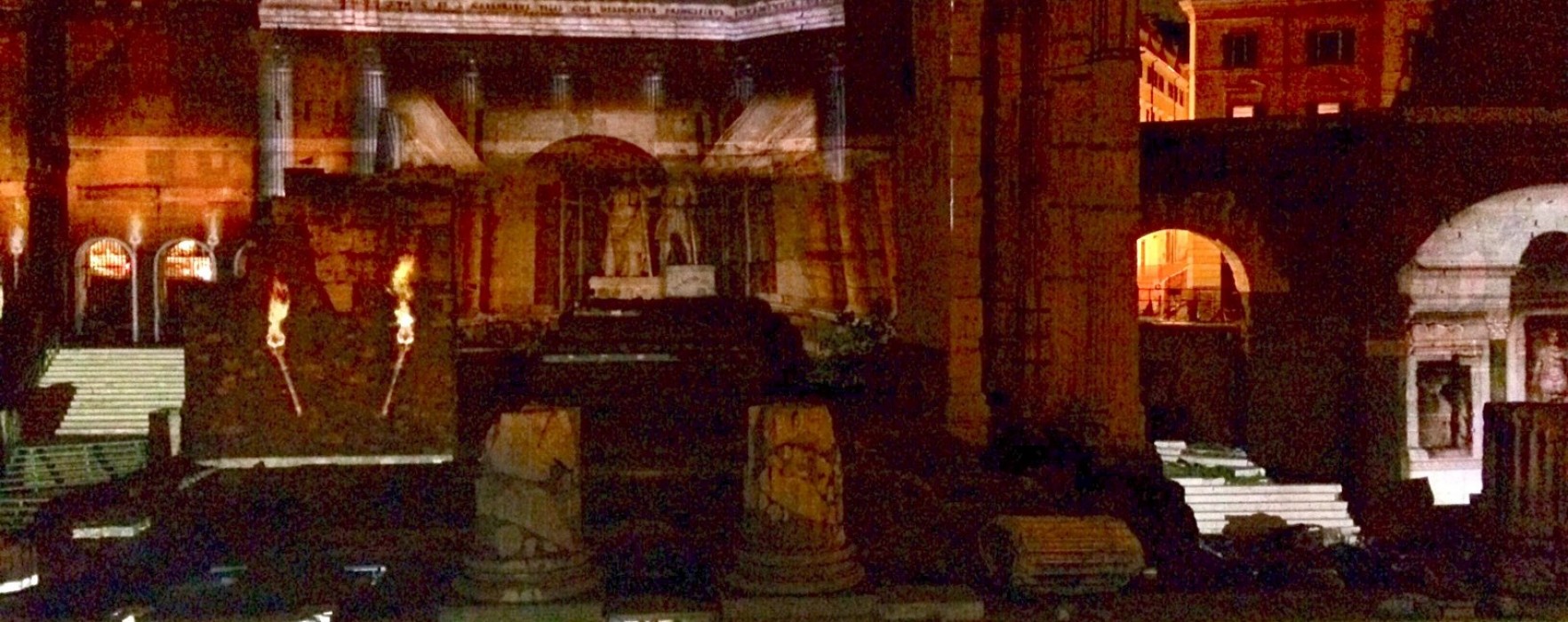 Roma, il Foro di Augusto di notte. Anche in Italia si fanno le cose per bene